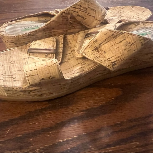 BareTraps Tan Cork Sandals - Picture 4 of 4